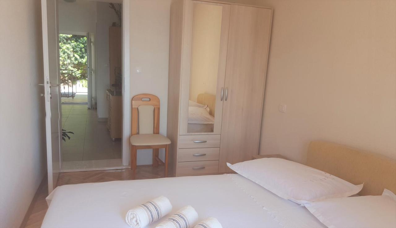 Adriatic Beach Suites Omiš Exterior foto