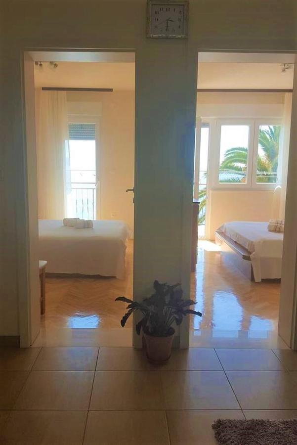 Adriatic Beach Suites Omiš Exterior foto