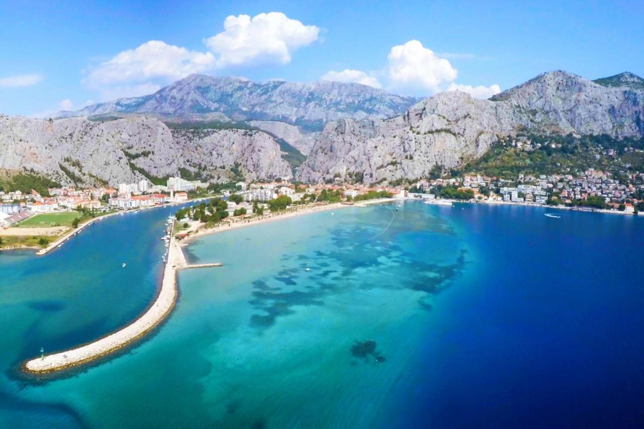 Adriatic Beach Suites Omiš Exterior foto