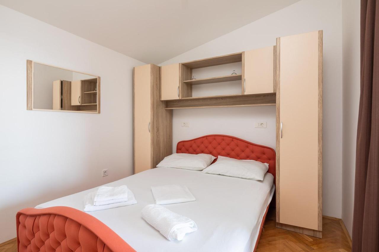 Adriatic Beach Suites Omiš Exterior foto