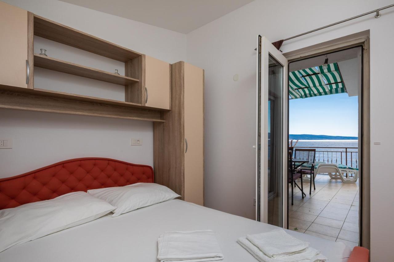 Adriatic Beach Suites Omiš Exterior foto